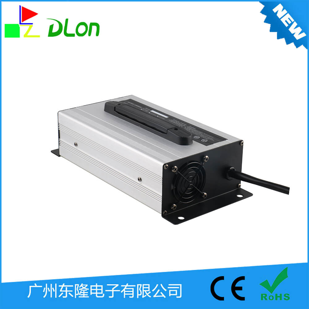 东隆 全自动24V 30A 锂电池充电器8串 29.4V 30A洗地机高尔夫球车观光车铝壳充电器
