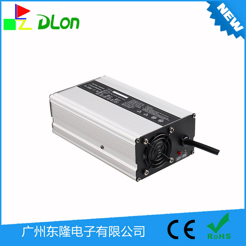DL-900W 锂电池充电器24V25A 厂销洗地机高尔夫球车电动车电动叉车充电器 铝壳充电器